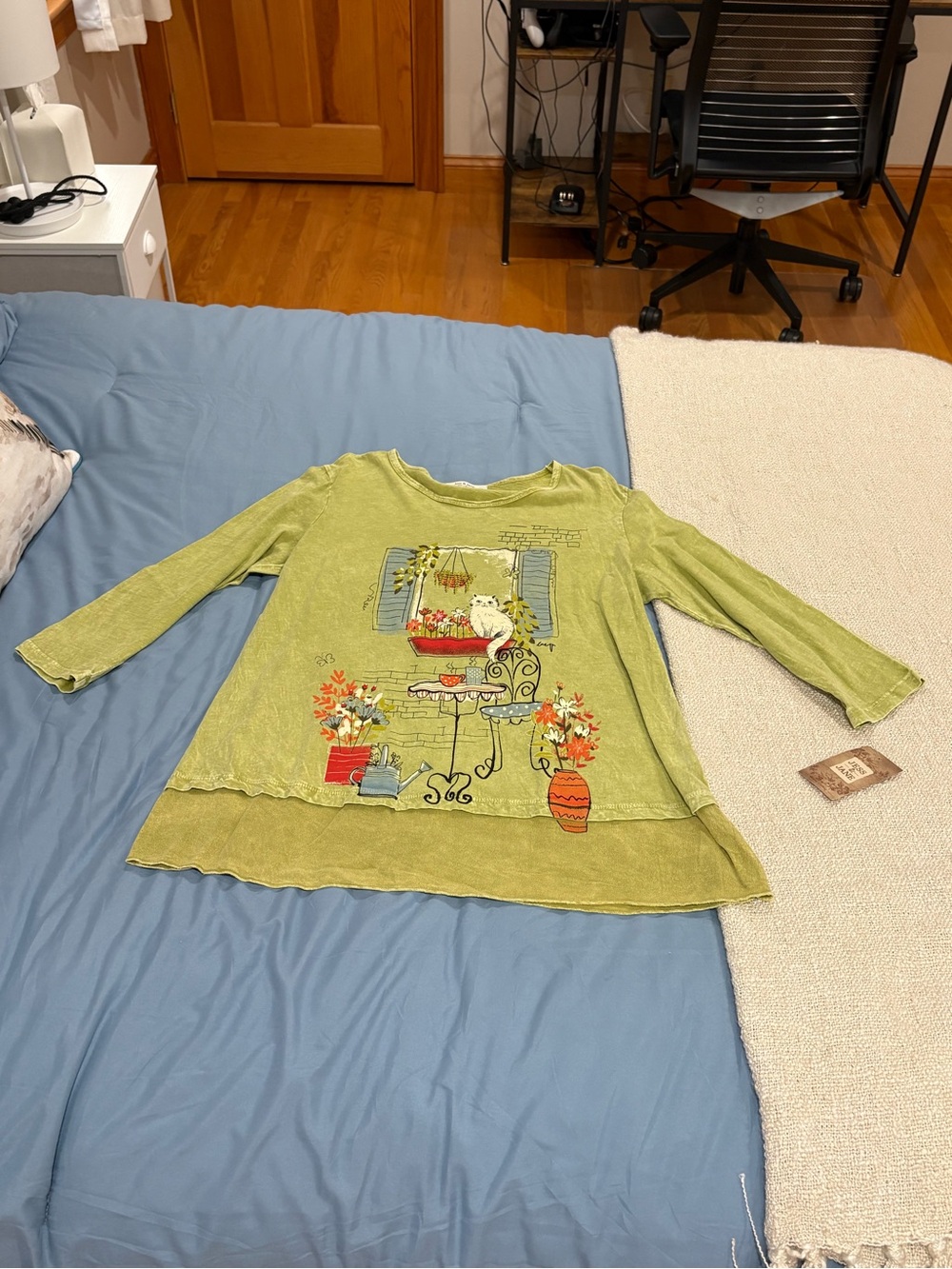 NWT Lime Green Long-Sleeve Graphic Tunic Top